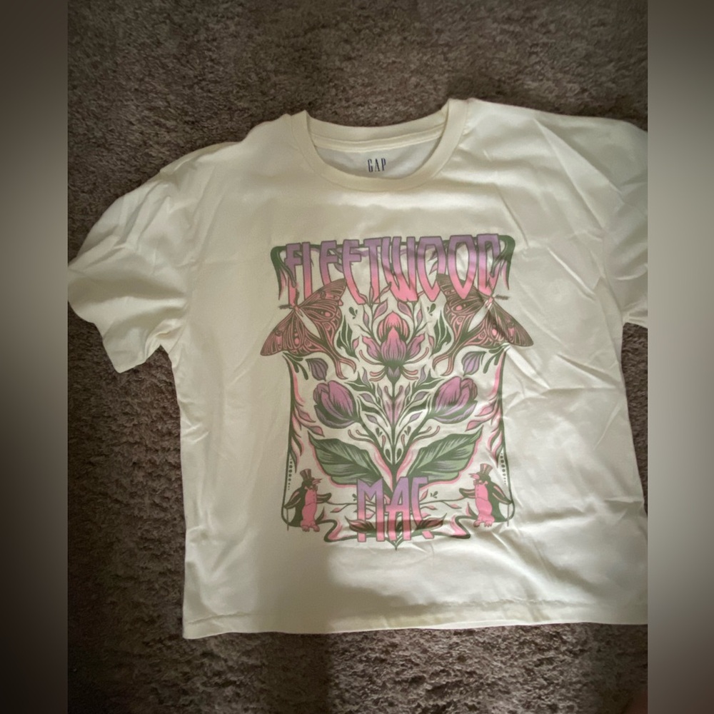 GAP Fleetwood Mac t Shirt
